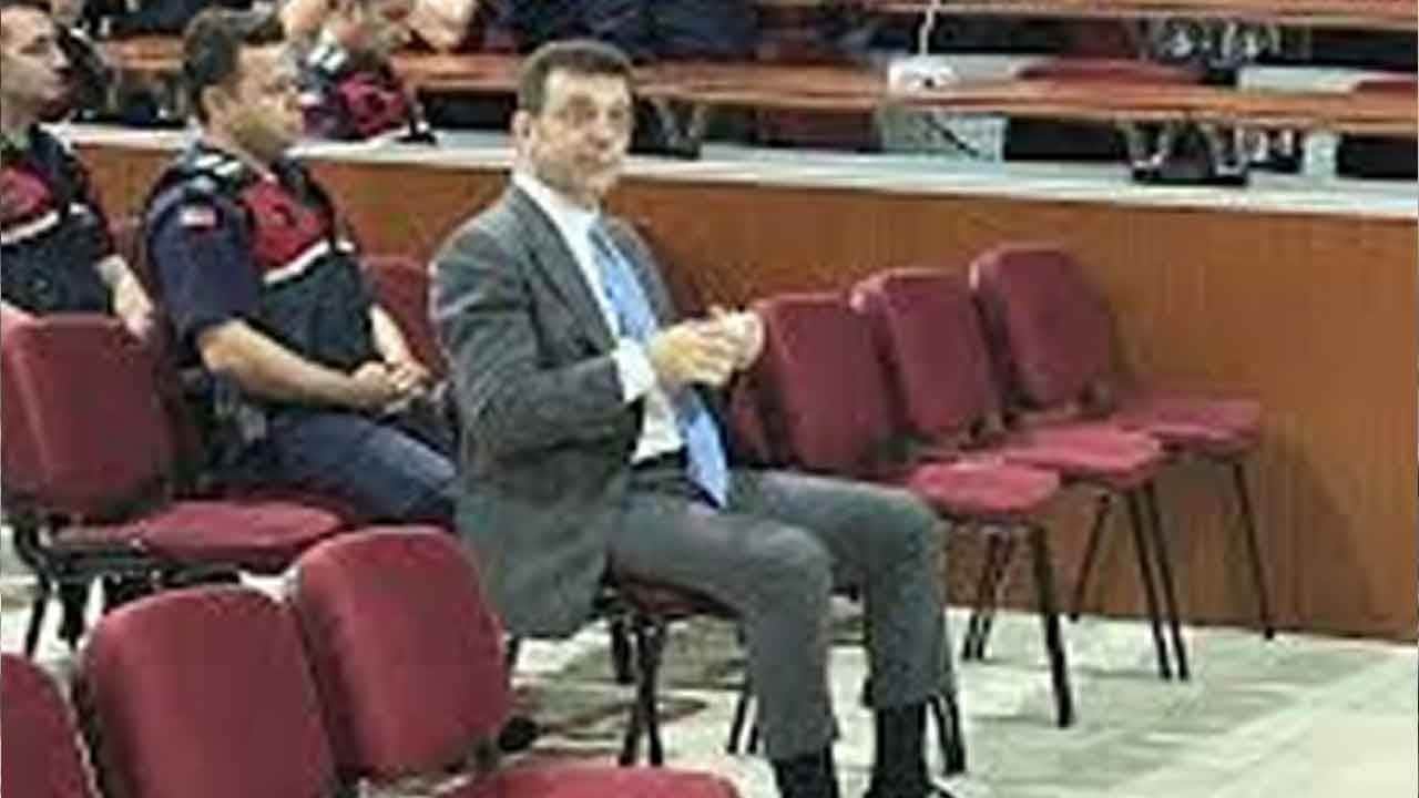 Duruşma salonunda kayıt yasağı ihlal edildi! Sahtekar gazeteci kılıklıları ifşa etti