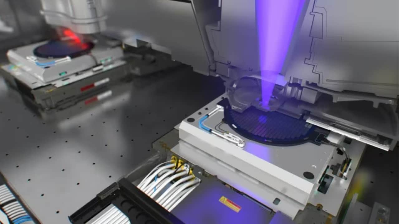 Çin’in EUV hamlesi çöktü: Kopyalandığı iddia edilen makine tek bir çip bile üretemedi