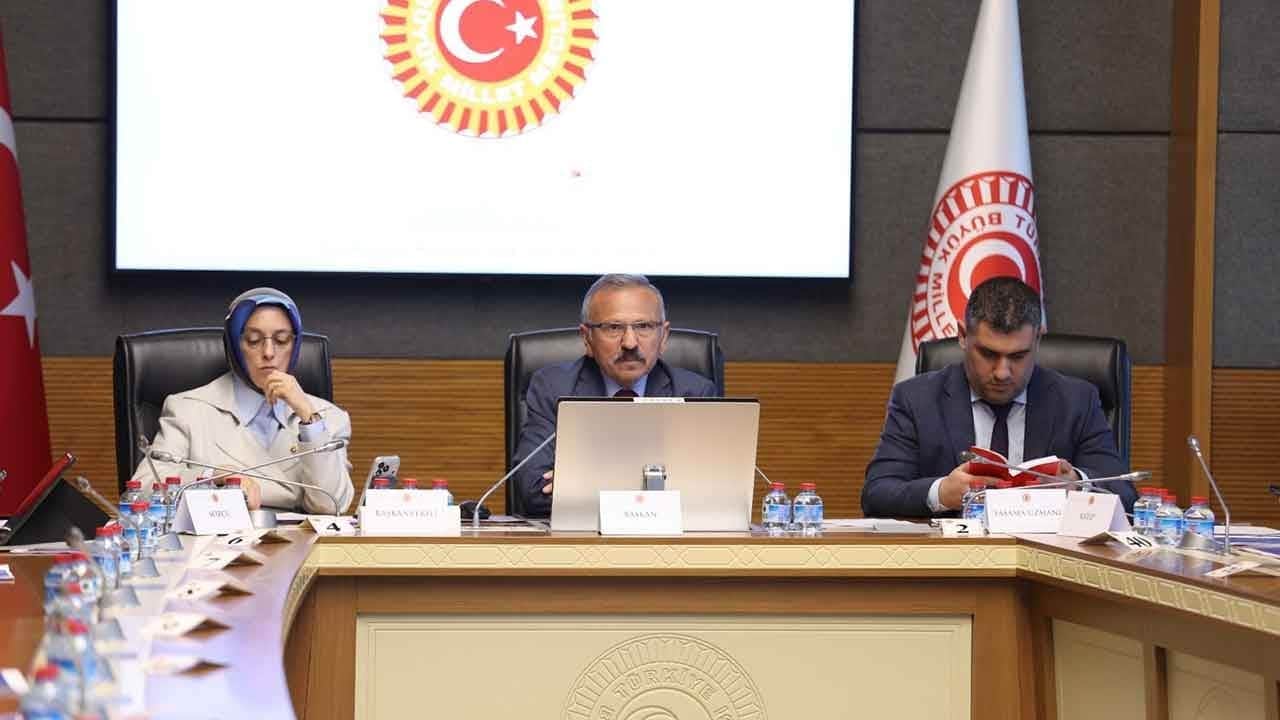 Çocuklarımızı dijital zehirden korumak için Meclis harekete geçti! Komisyon Başkanı Yusuf Beyazıt uyardı: Algoritmalar evlatlarımızı esir alıyor!