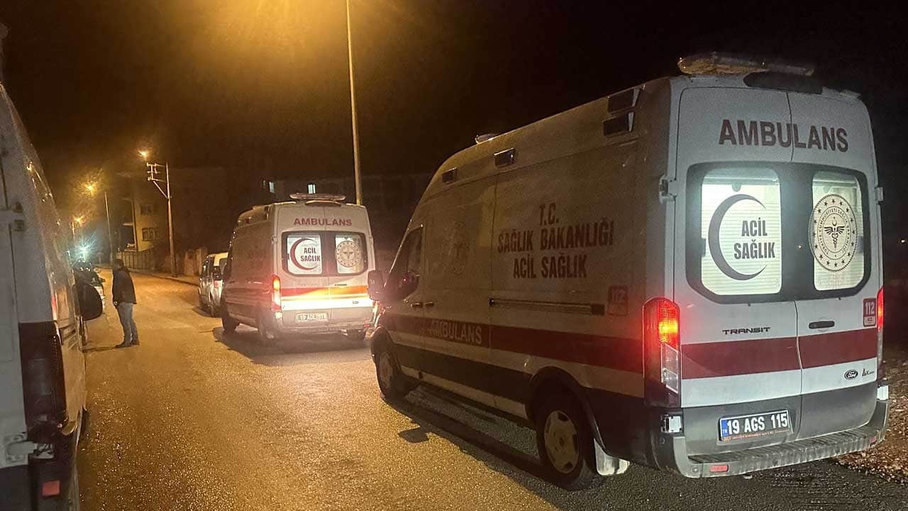 Çorum'da karbonmonoksit gazından etkilenen çift hastaneye kaldırıldı