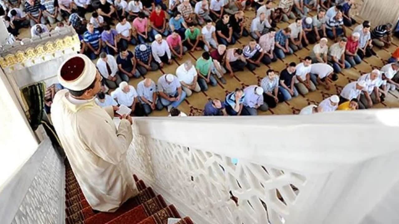 Cuma hutbesi büyük beğeni topladı: Birlikte bereket, kardeşlikte rahmet vardır