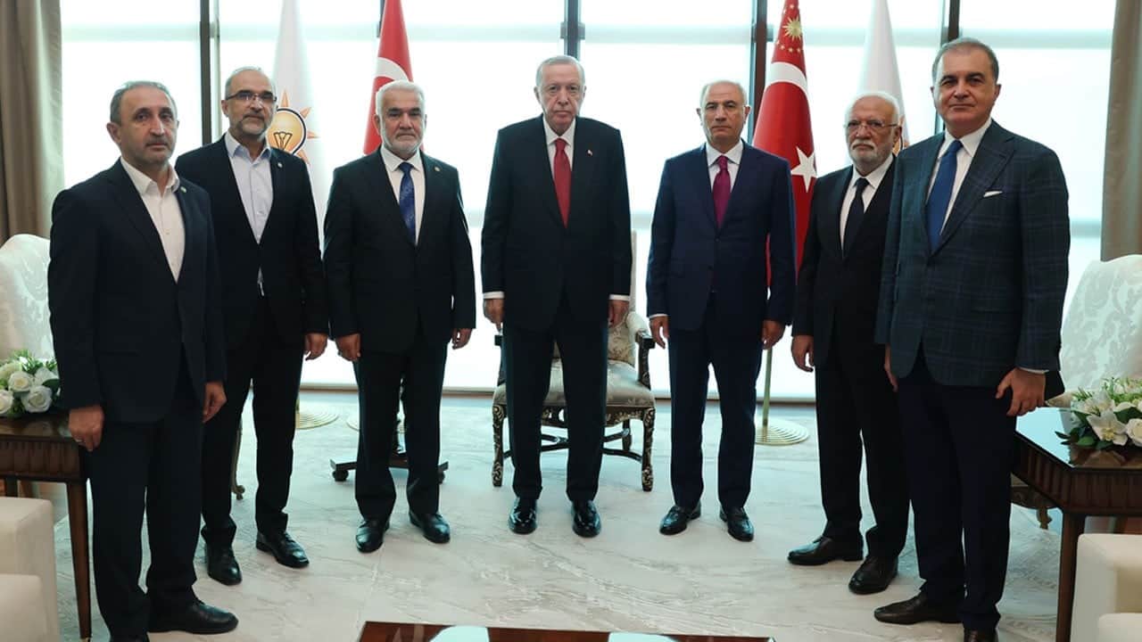 Cumhurbaşkanı Erdoğan, HÜDA PAR lideri Yapıcıoğlu’nu kabul etti
