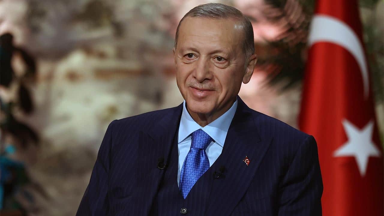 Cumhurbaşkanı Erdoğan'dan YKS mesajı: Genç kardeşlerim için hayırlı olsun
