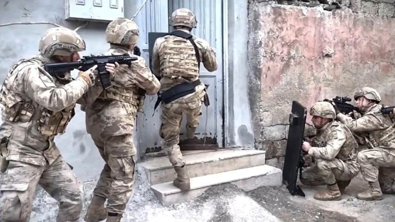 DEAŞ'çılara ve torbacılara operasyon!