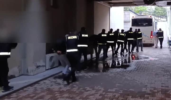 Denetimli Serbestlikte rüşvet çarkına darbe: Aralarında müdür ve şefin de bulunduğu şebeke çöktü! 9 zanlı tutuklandı