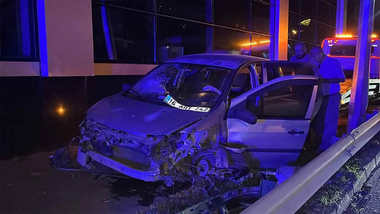 Direksiyon başında uyuyan sürücü dehşet saçtı! Amasya dönüşü Bursa’da feci kaza!
