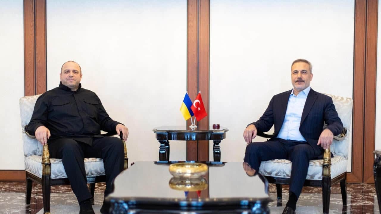 Dışişleri Bakanı Fidan, Rüstem Umerov ile görüştü