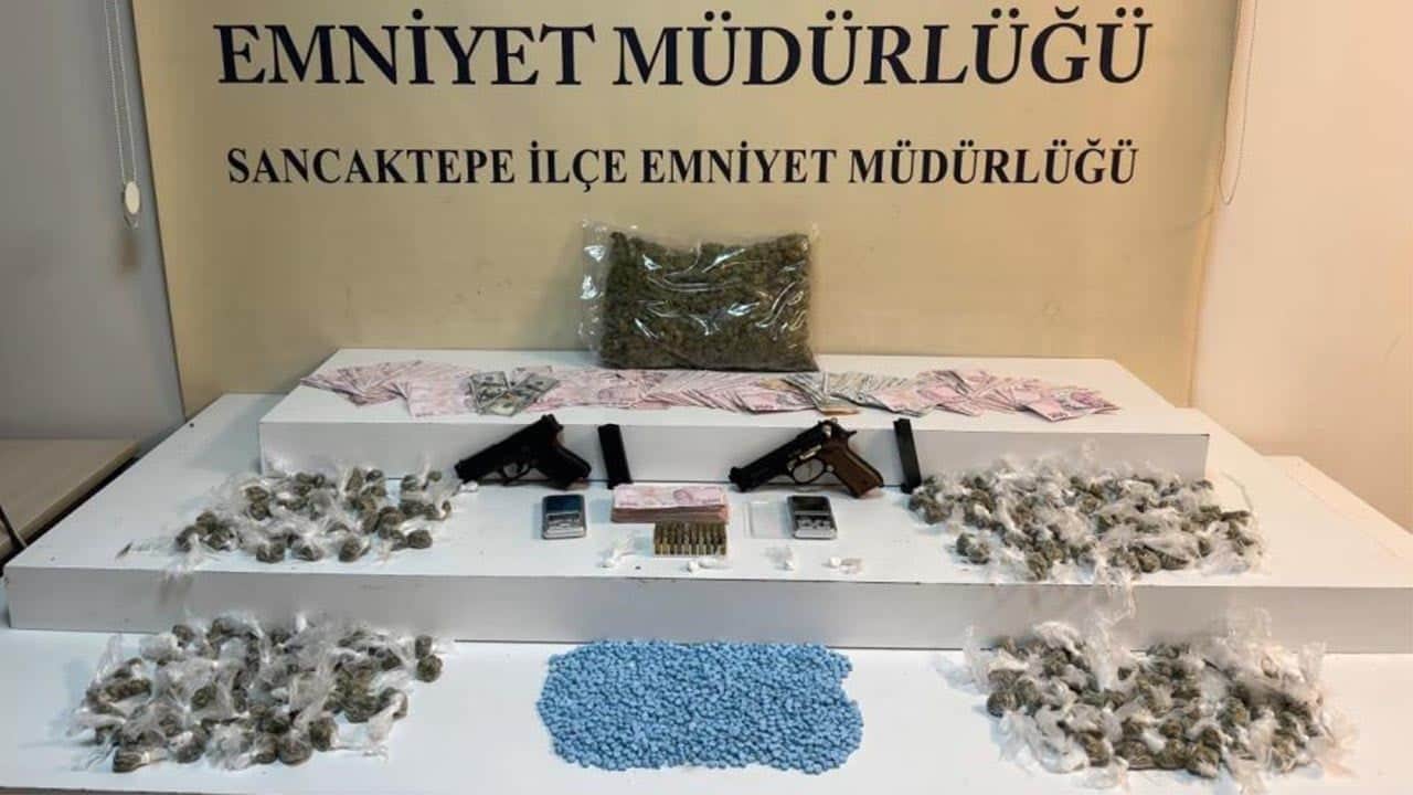 Dron destekli uyuşturucu operasyonunda 5 torbacı yakalandı