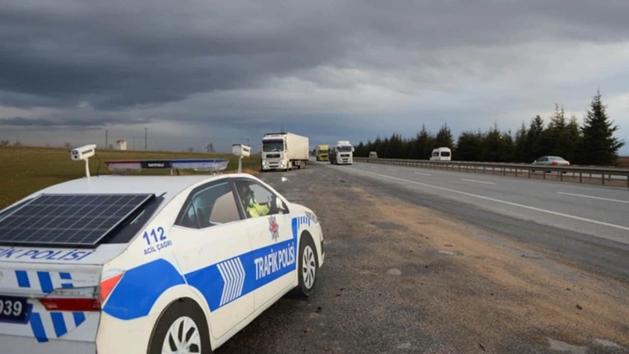 Duyan 'yok artık' diyor: Boşkomiserden rüşvete skandal kılıf!