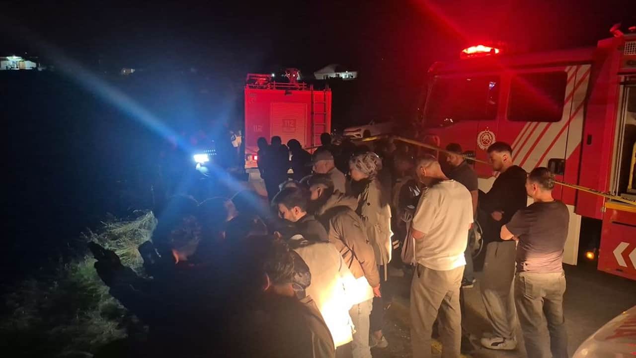 Düzce'de şarampole devrilen taksinin sürücüsü yaralandı