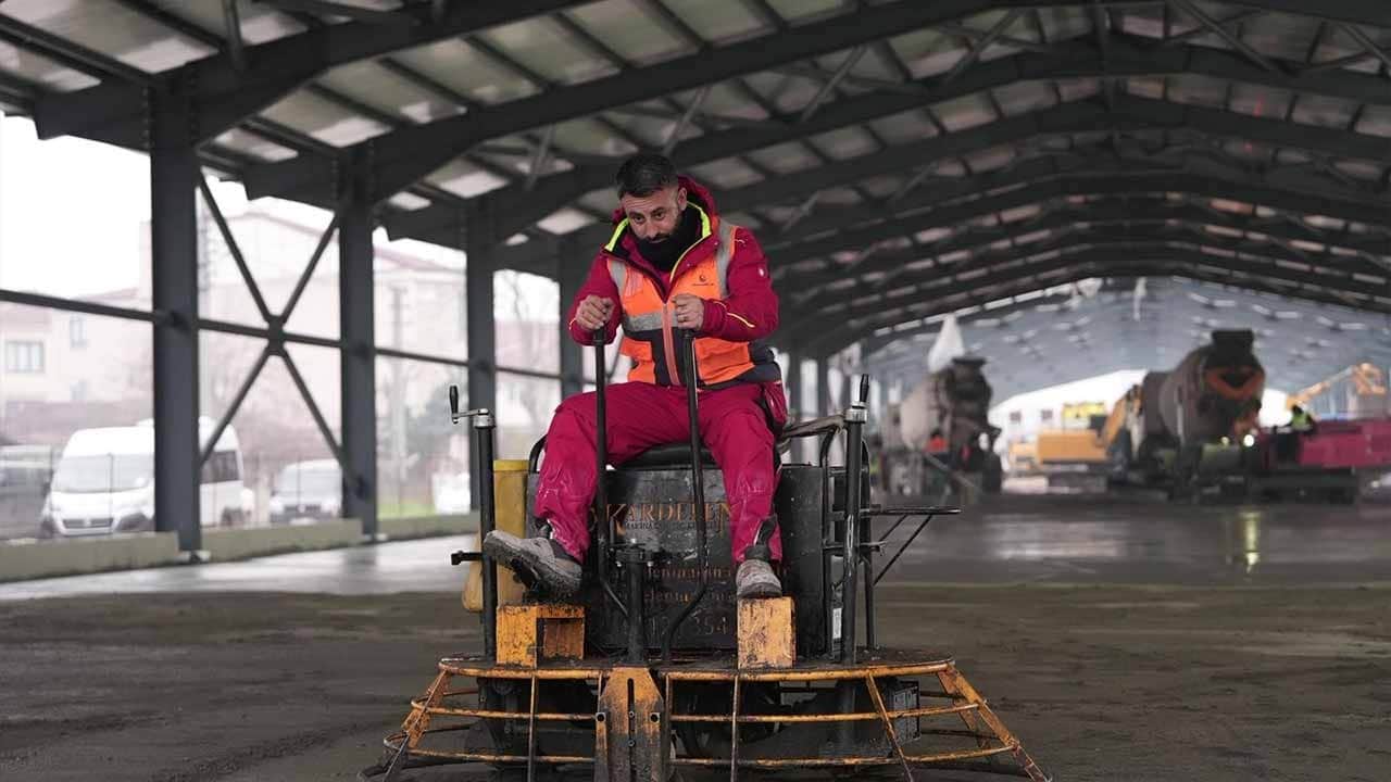 Düzce'nin çehresini değiştirecek dev proje yükseliyor! Aziziye Mahallesi'ndeki o alanda çalışmalar gece gündüz devam ediyor!