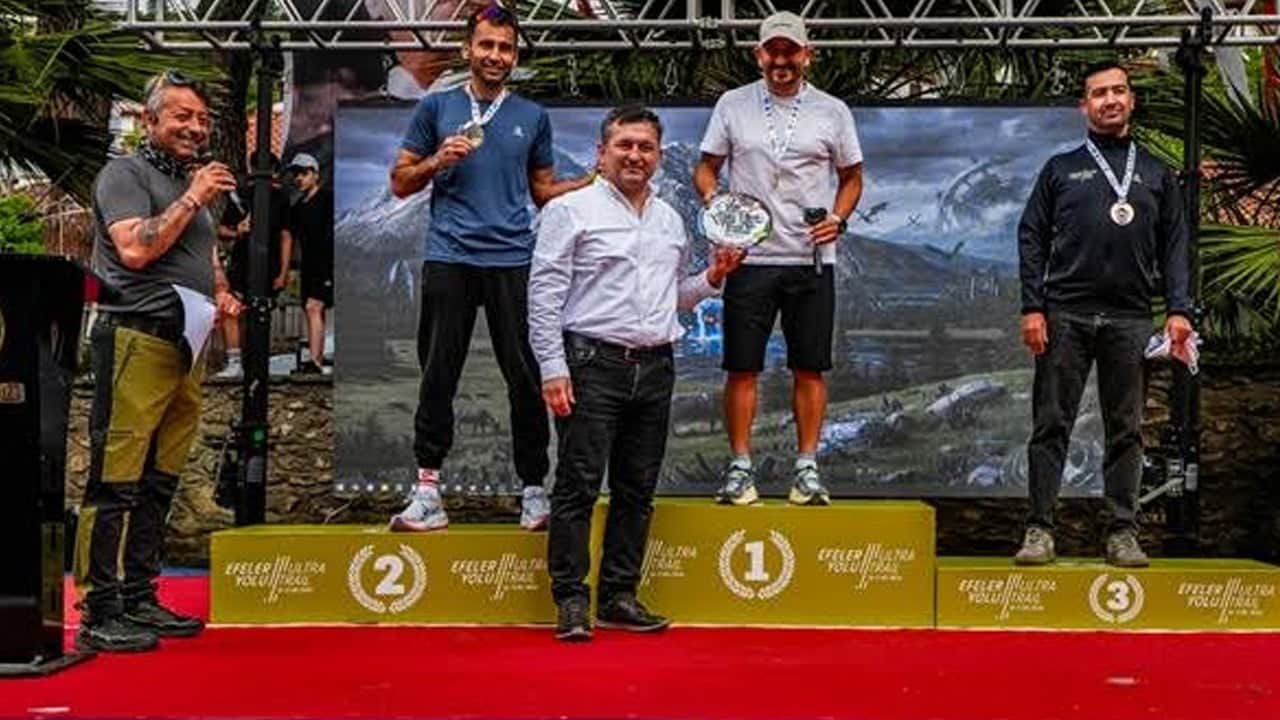 Efeler Yolu Ultra Trail’de madalyalar verildi