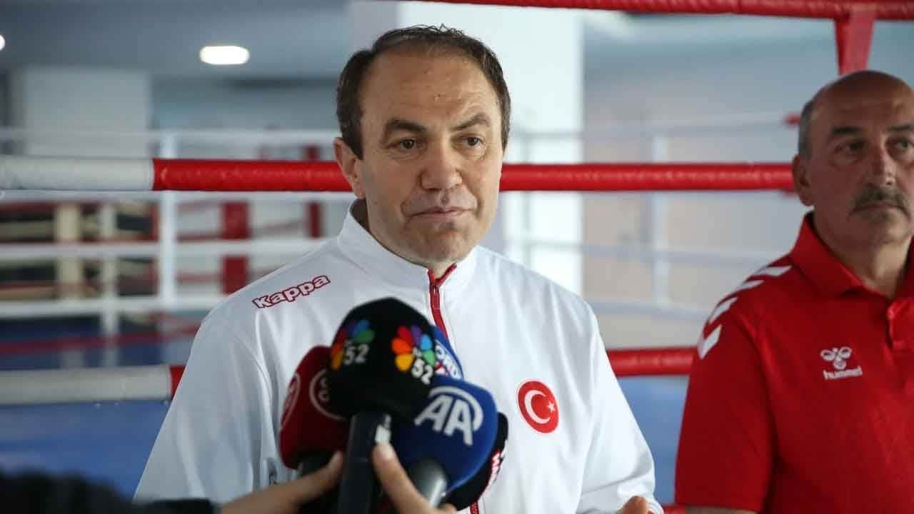 Efsane boksör ringlere altın madalyayla döndü! 23 yıl sonra gelen dev zafer