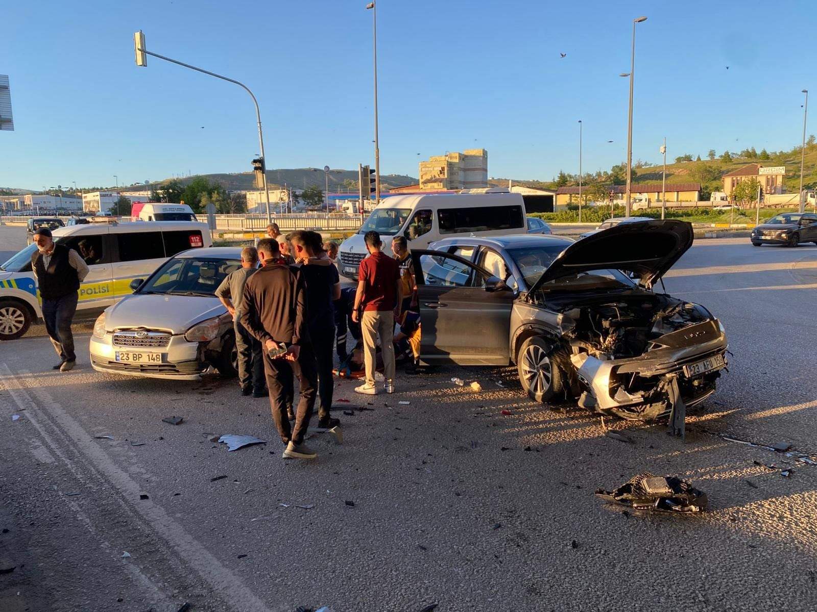 Elazığ’da trafik kazası: 4 yaralı