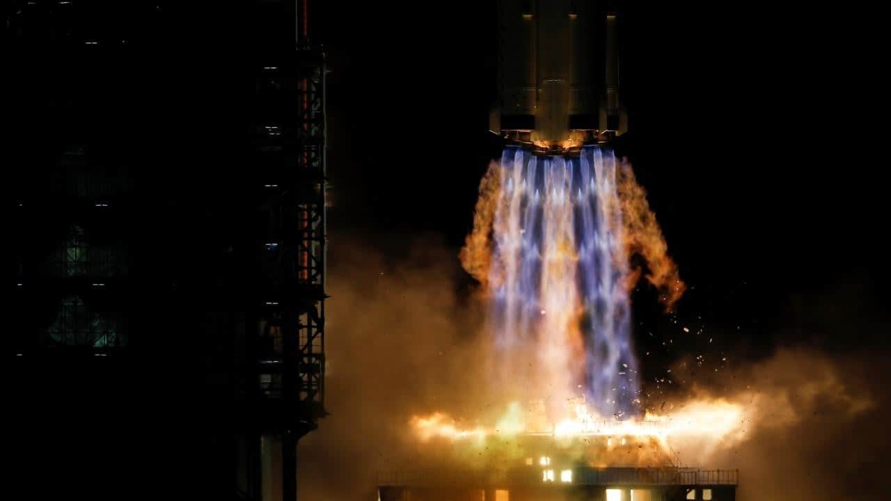 Elon Musk'a dev rakip: Çin'den uzayda "Yapay Zeka" atağı.