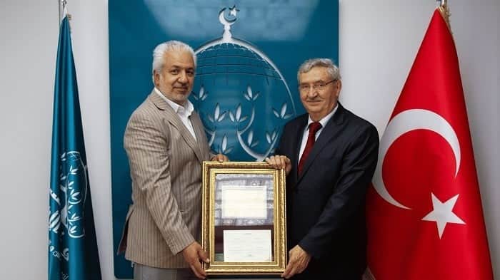 Emekli Büyükelçi Fikret Özer Ümmet Vakfı Mütevelli Heyeti Başkanı oldu