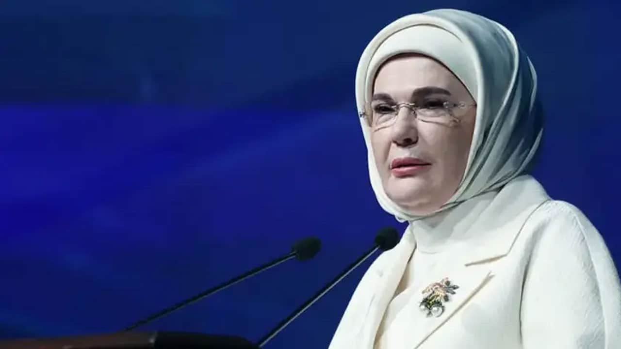 Emine Erdoğan’dan Koruyucu Aile Günü mesajı