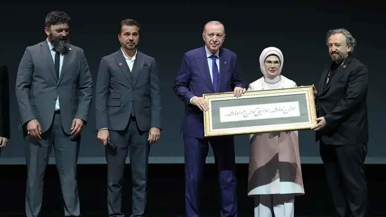 Erdoğan'dan 'Bir Adam Yaratmak'a sürpriz
