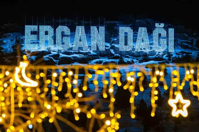 Ergan Dağı'nda Ramazan: Beyaz Sessizlik Işıklarla Buluştu