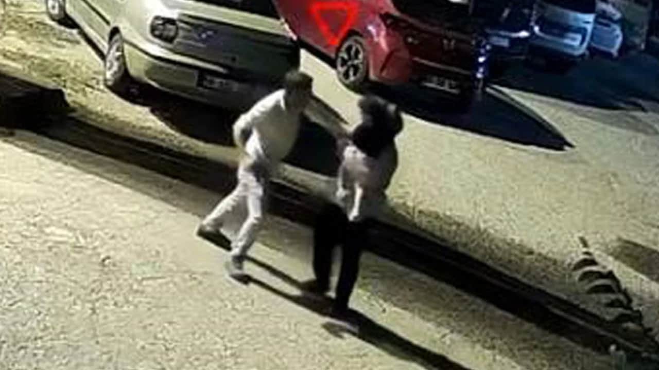 Eşini kucağında çocuğu varken katleden cani tutuklandı