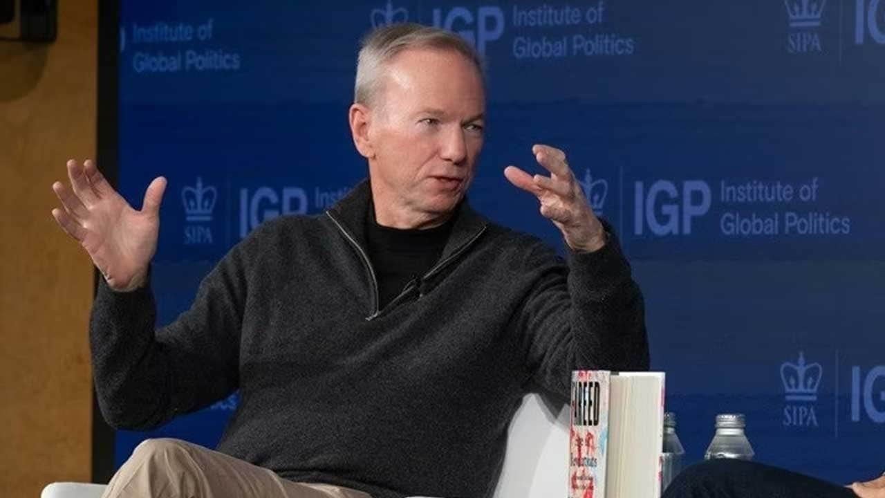 Eski Google CEO'su, yapay zeka açıklaması yaptı! Öğrenciler yuhaladı