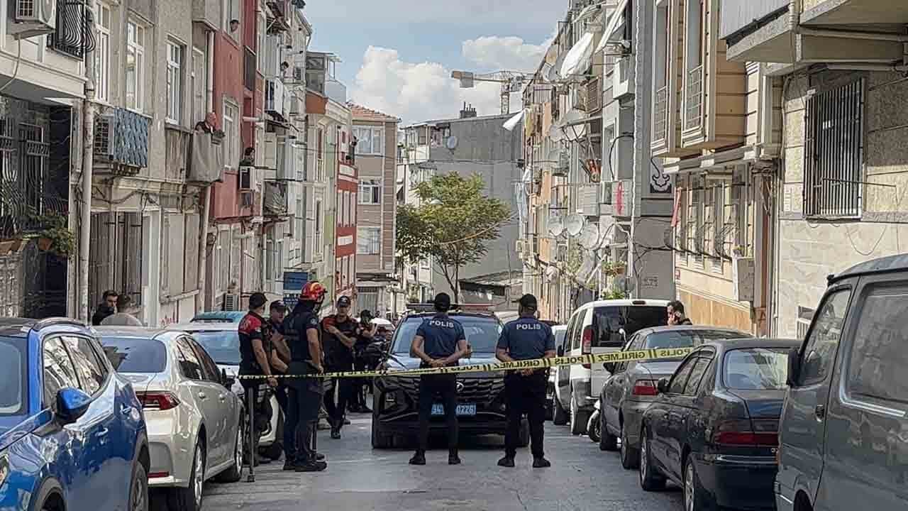 Fatih’te aile katliamı: Eşi ve kızını vurup intihar etti!