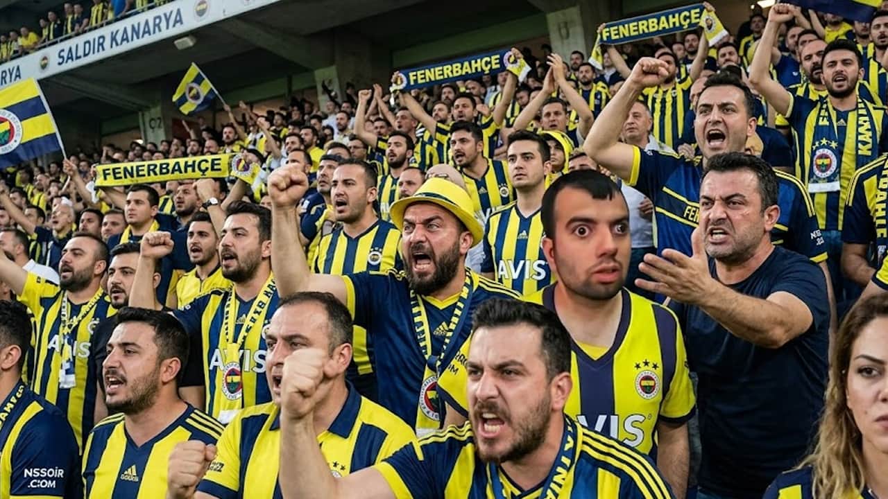 Fenerbahçe taraftarları isyan etti: 'Psikolog masraflarımızı yönetim karşılasın!'