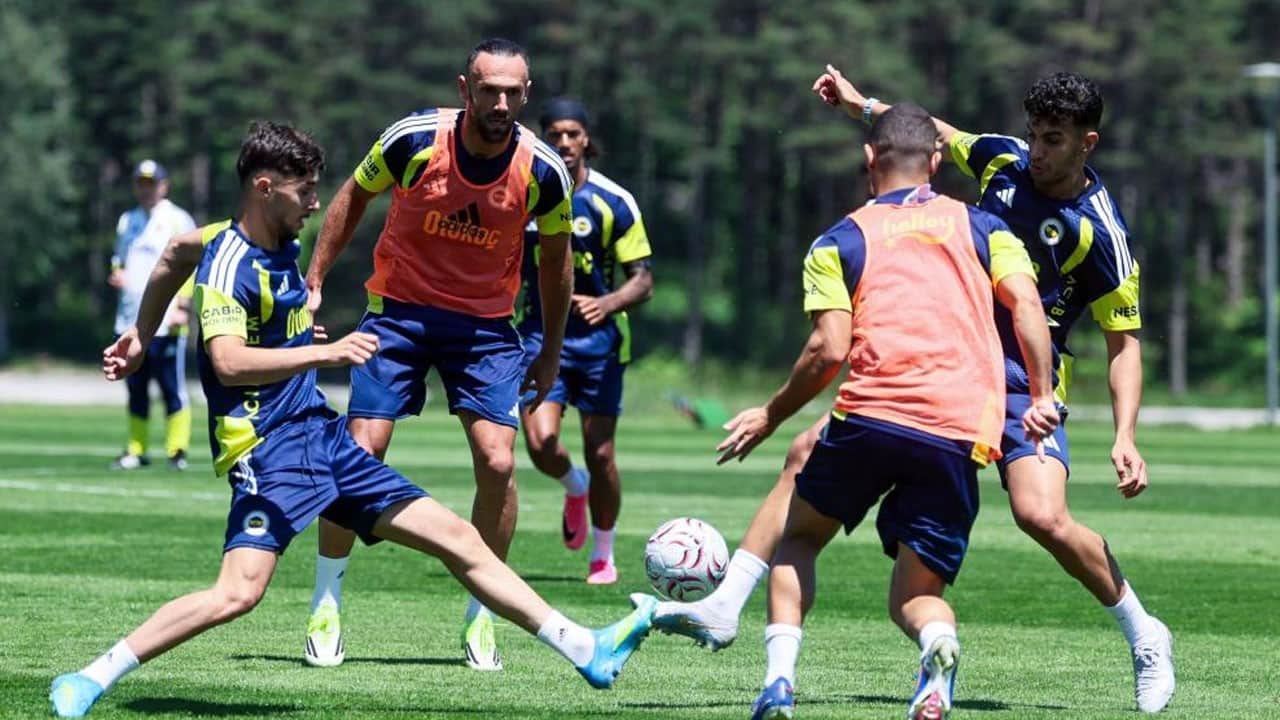 Fenerbahçe, yeni sezon hazırlıklarına devam ediyor