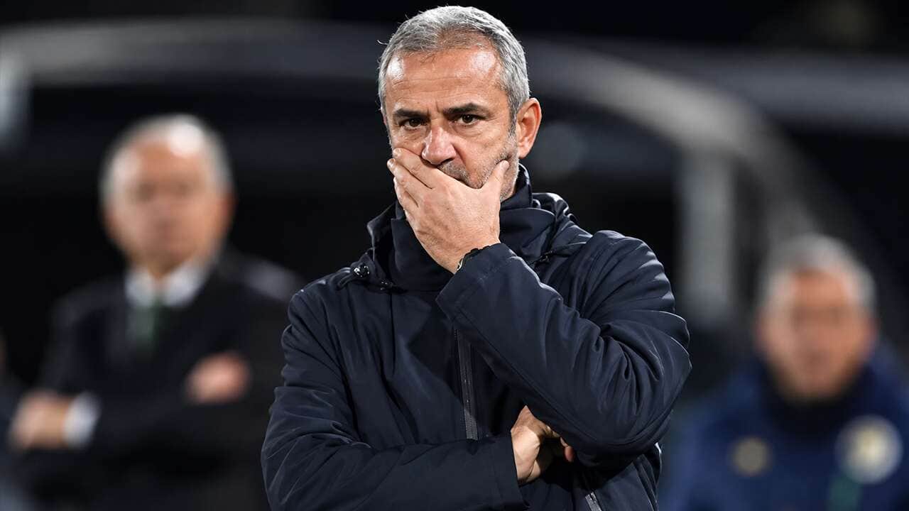 Fenerbahçe'de her gün ayrı bir kaos: "İsmail Kartal, iki futbolcuyla..."