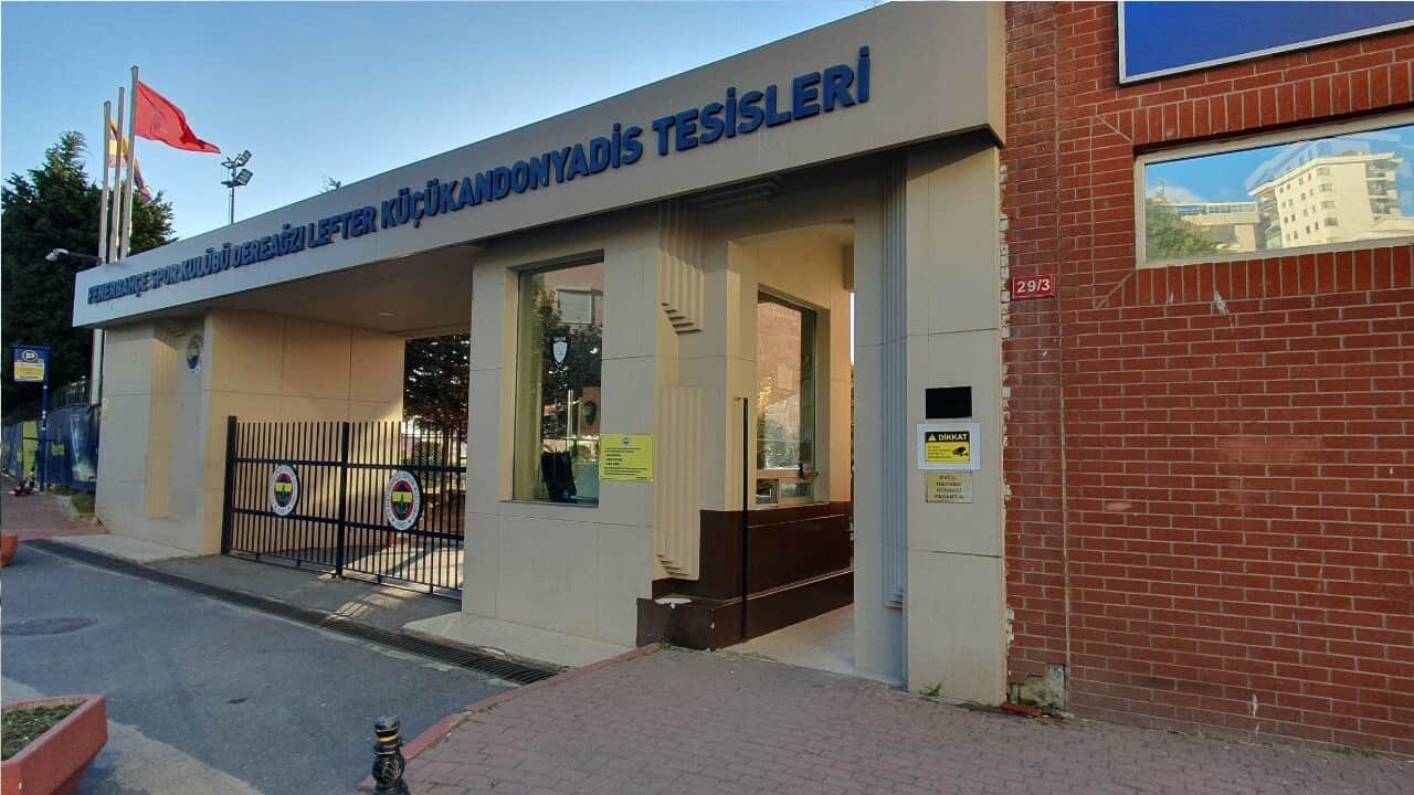 Fenerbahçe’ye modern tesis Olimpiyat Akademisi için ilk kazma vuruldu