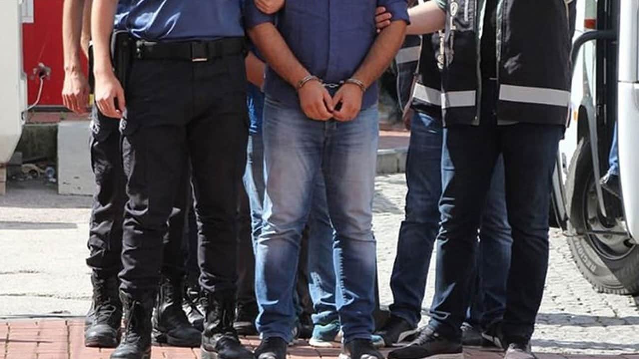 FETÖ’nün güncel finans yapılanmasına baskın: 11 mankurt tutuklandı