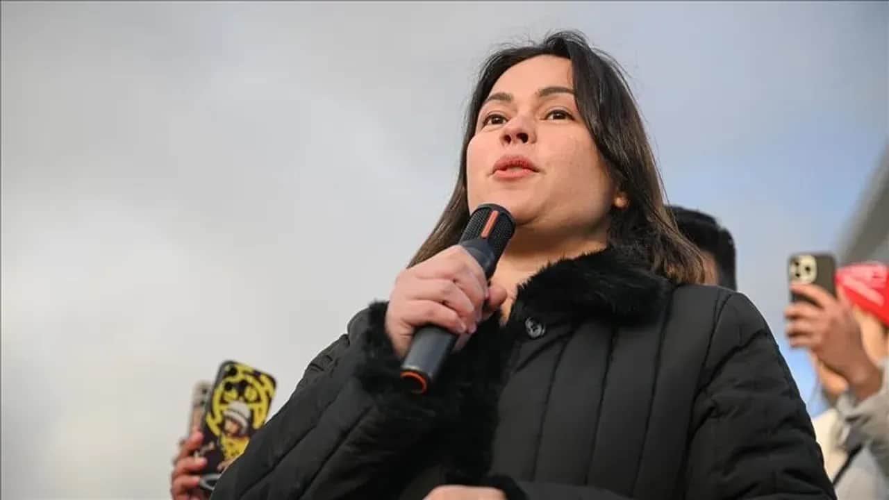 Filipinler başkan yardımcısı hakkında yakalama kararı