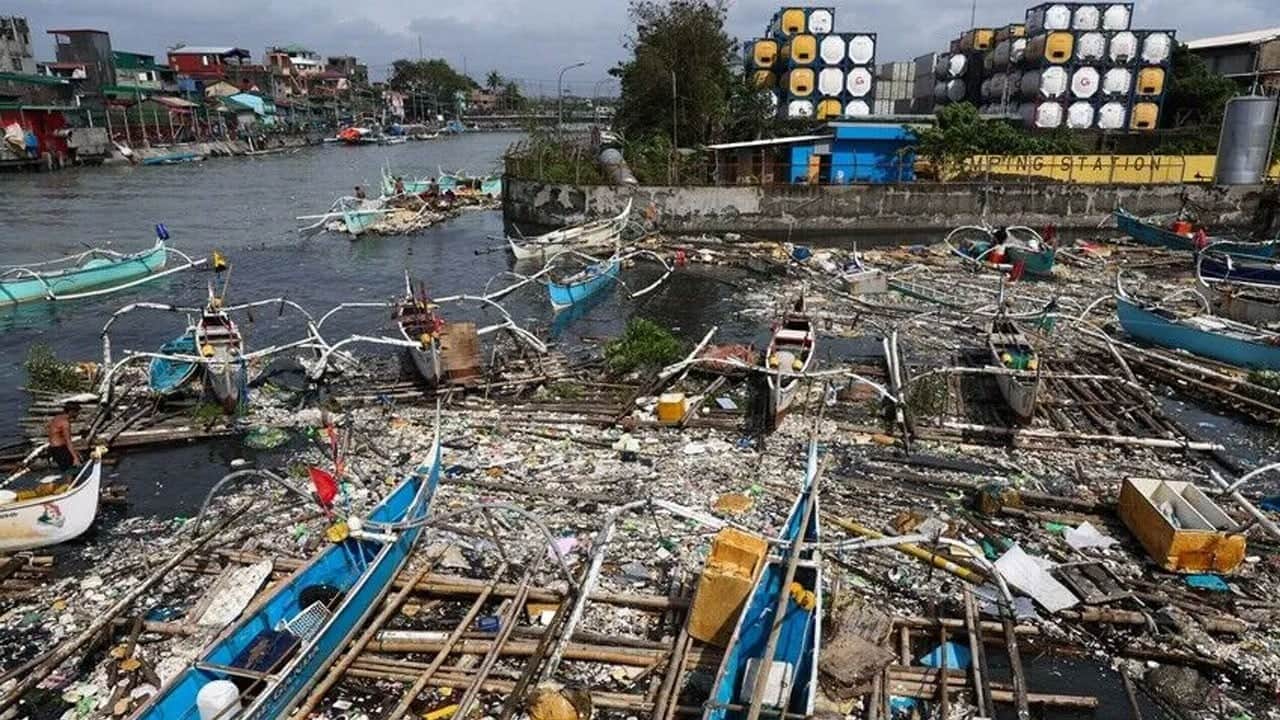 Filipinler’de Bavi Tayfunu ve muson felakete yol açtı! 17 kişi öldü