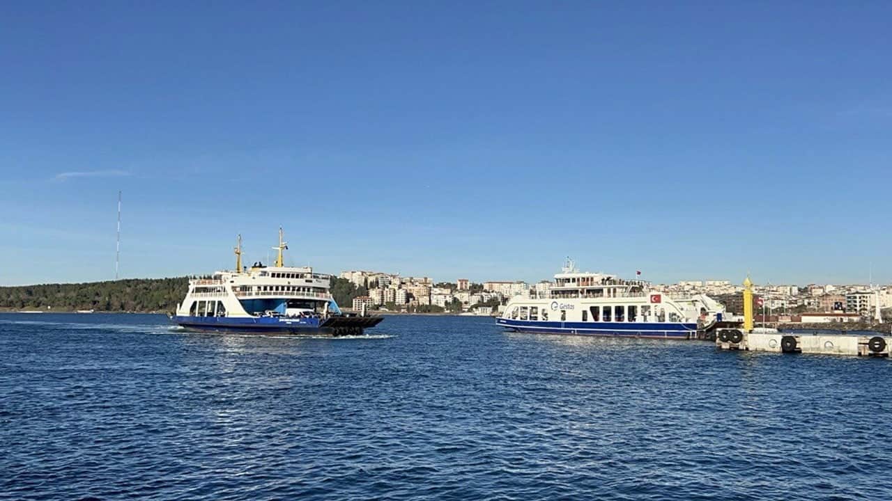 Fırtına feribot seferlerini vurdu!