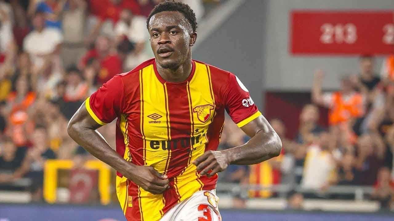 Flaş gelişme: Göztepe'de yaprak dökümü! Anthony Dennis Al-Jazira Club'a imza attı!