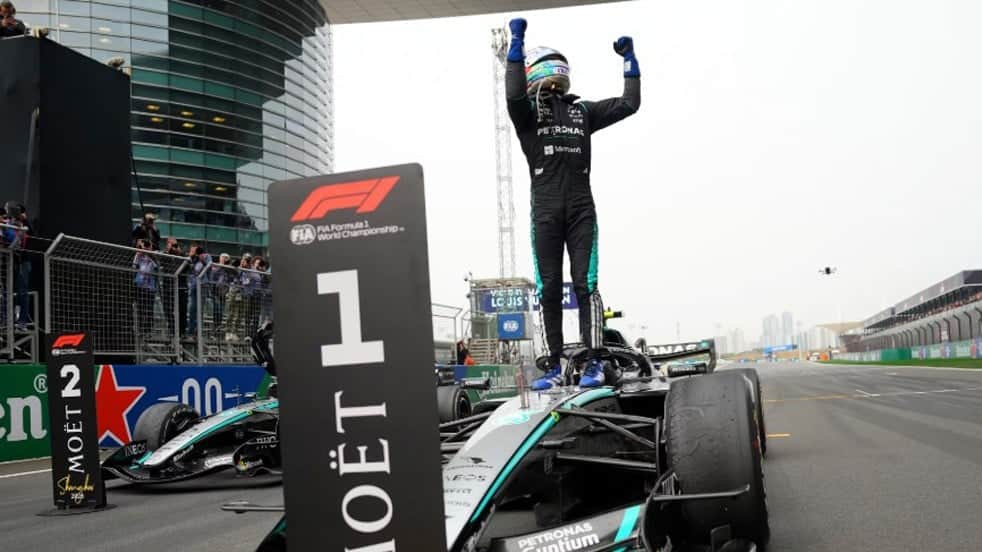 Formula 1'de sezonun ikinci etabı Çin Grand Prix'sini kazanan belli oldu