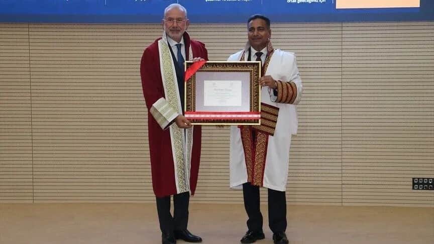 Fuat Tosyalı’ya İSTE’den fahri doktora unvanı