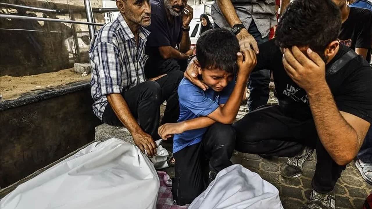 Gazze'de son 24 saatteki İsrail saldırılarında 8 şehit