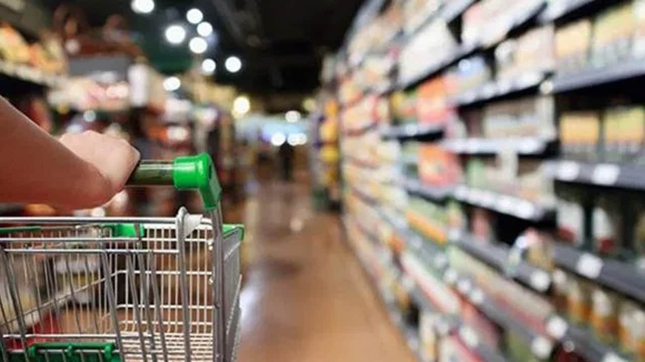 Gıda alarmı: E. Coli salgınıyla iki ölüm, şüpheli ürünler toplatıldı