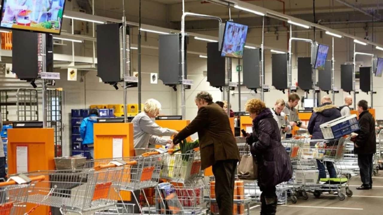 Gıda devi piyasadan çekiliyor: 105 mağaza el değiştiriyor, 705 çalışan işsiz kalacak