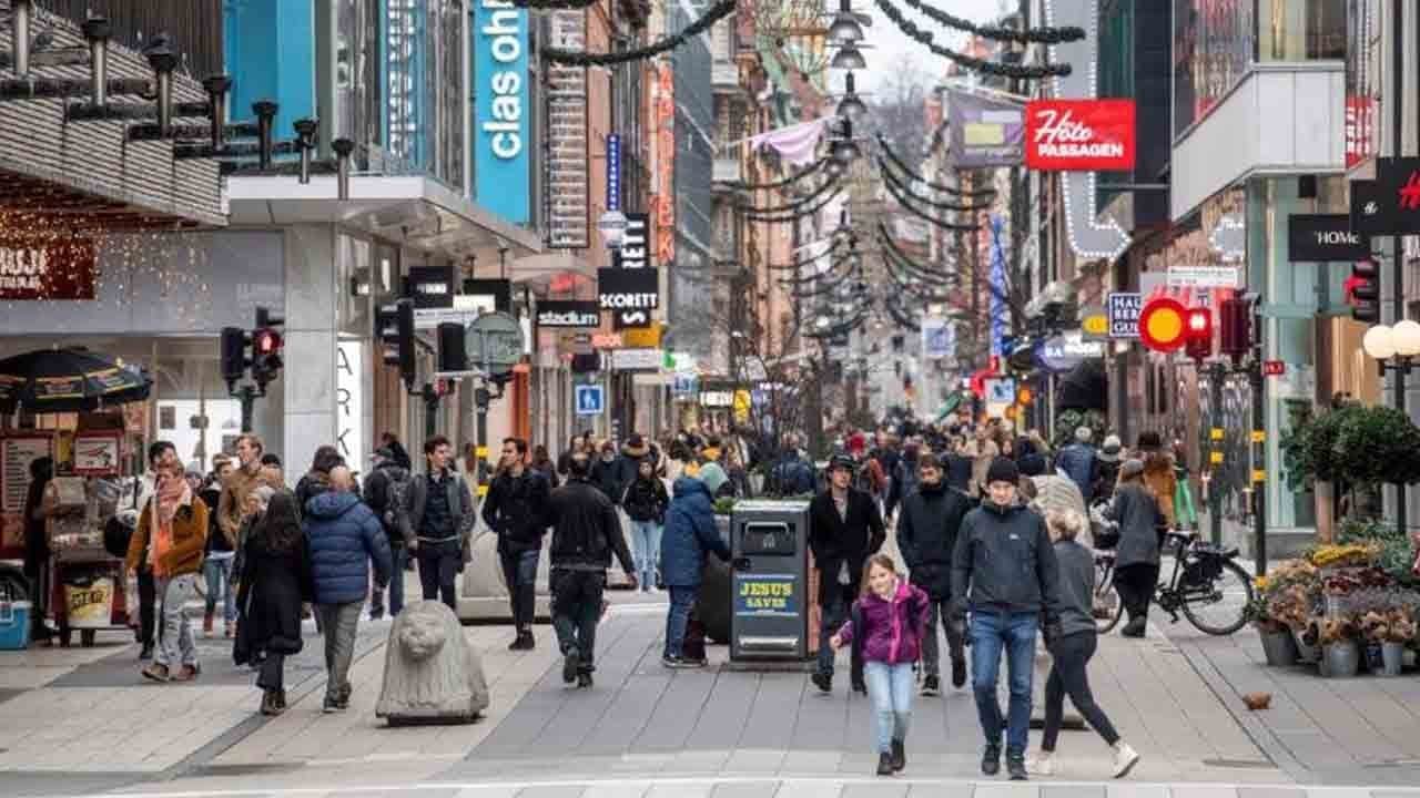 Gitmeleri için 37 bin dolar: İsveç'ten tartışmalı göç hamlesi