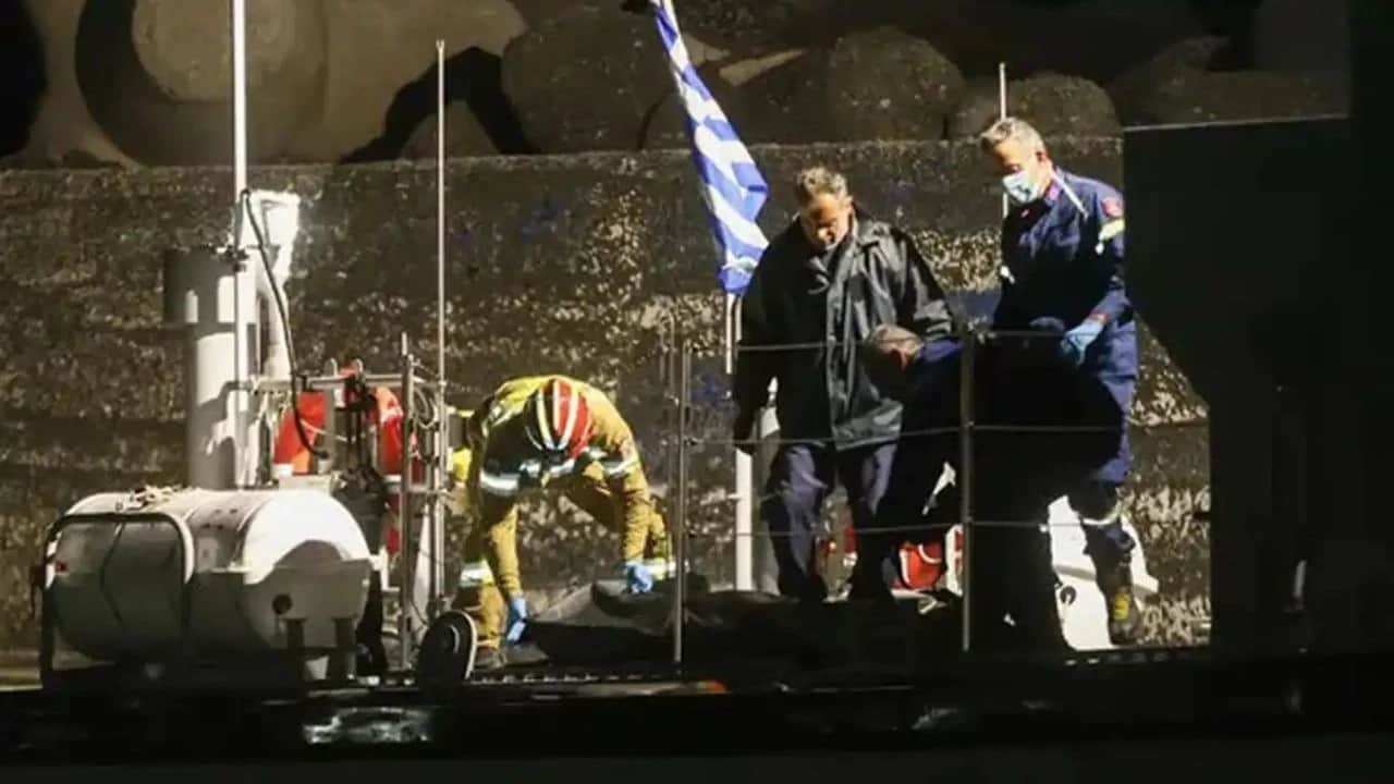 Göçmen botu battı: 14 ölü!
