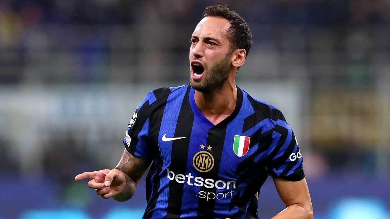 Hakan Çalhanoğlu'ndan büyük gurur! Helal olsun sana çocuk