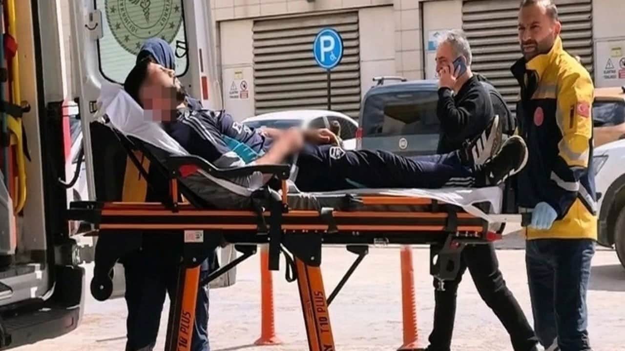 Halı sahada 'faul' husumeti: Ensesinden bıçaklayıp kaçtılar