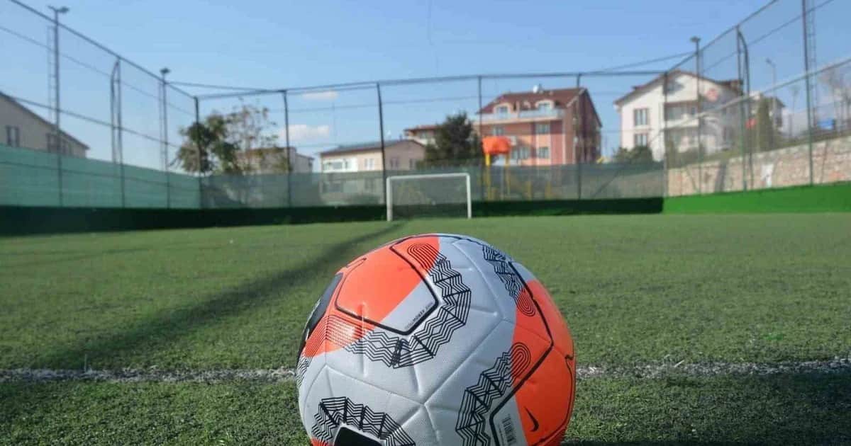 Halı sahada kalp krizi geçiren işçinin tazminat davasında Yargıtay kusur kararını bozdu