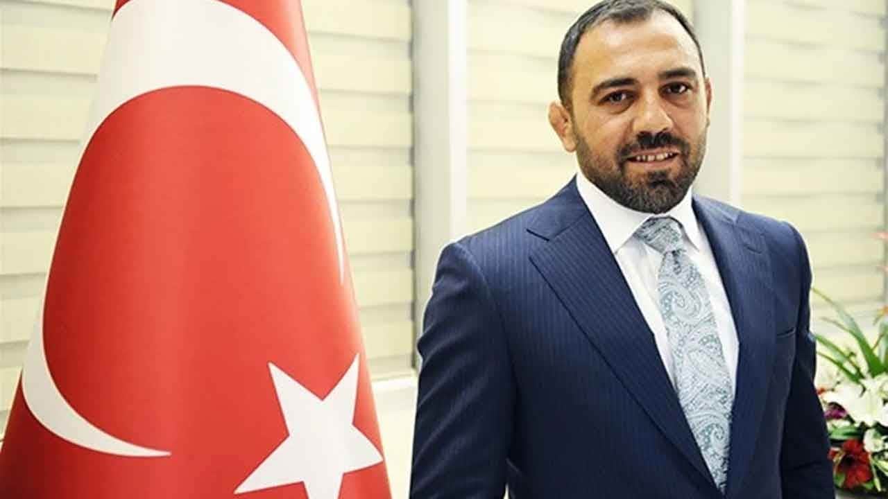 Hamza Yerlikaya'dan gözyaşlarına boğulan milli sporcuya moral! Gümüş madalya senin nazarlığın olsun!