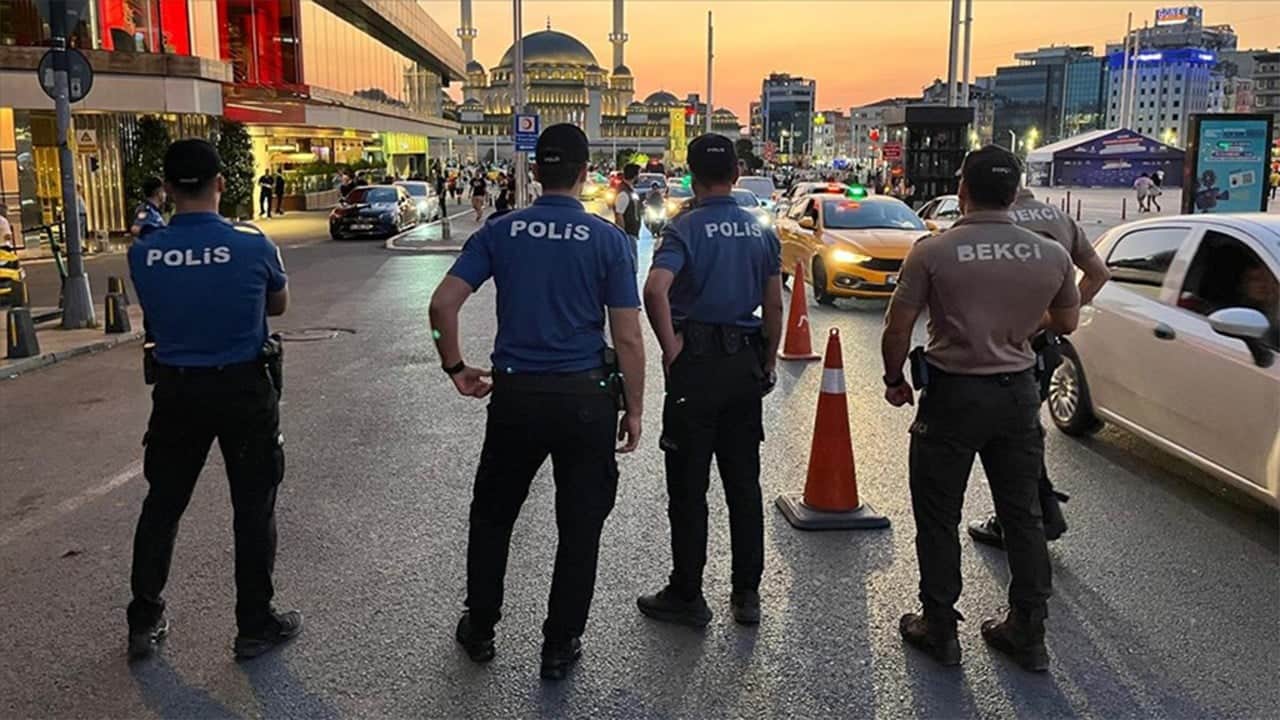 "Huzur İstanbul" uygulamasında 1018 şüpheli gözaltına alındı