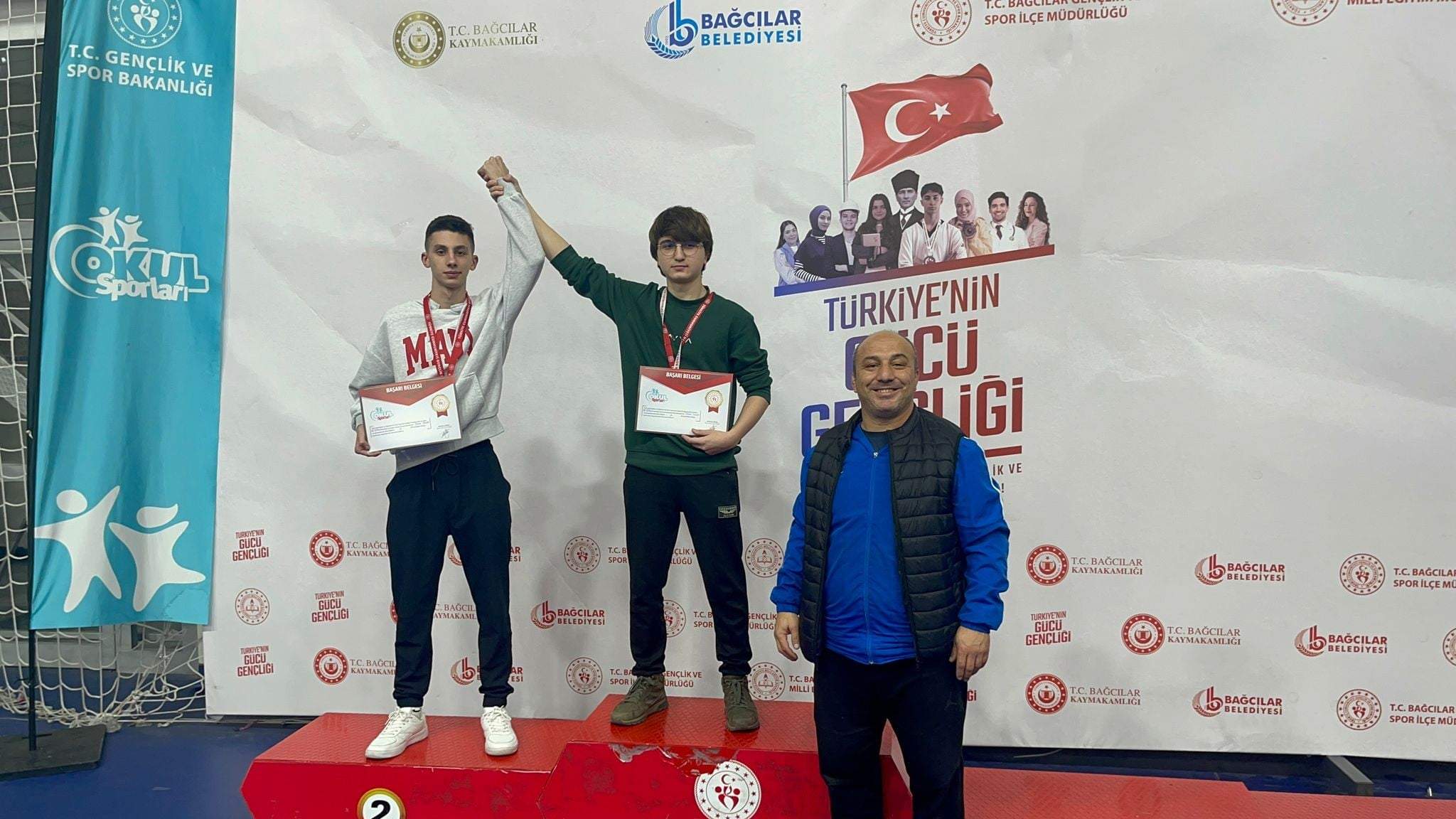İhlas Koleji Güreş Takımı İstanbul Şampiyonasında çifte başarıya imza attı