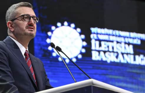 İletişim Başkanı Duran'dan tarihi mesaj: Enerjide tam bağımsızlık için sınırlarımızı aşıyoruz