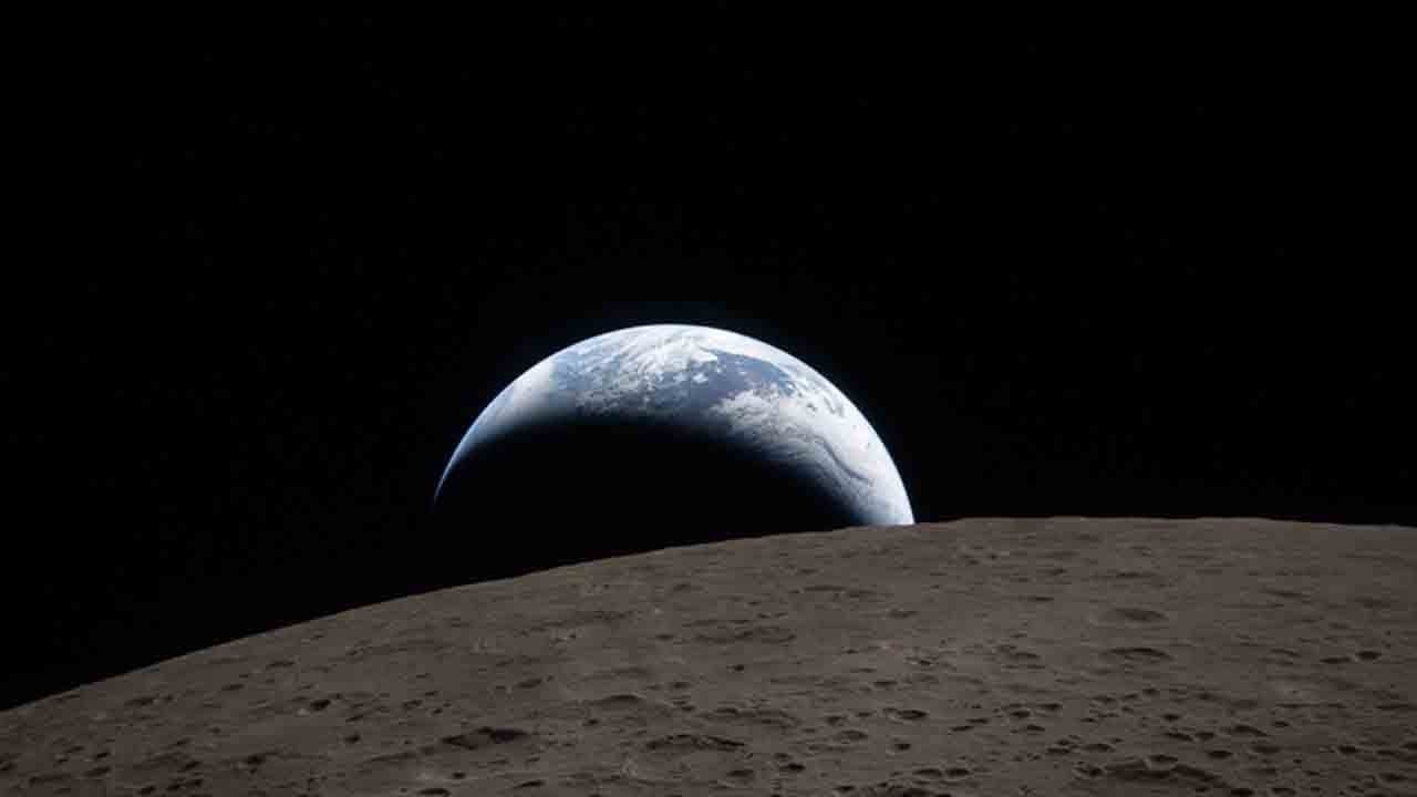 İlk kadın ve ilk siyahi astronot için ay yarışı başlıyor